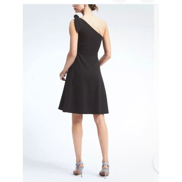 Banana Republic Womens Party One-Shoulder Ponte Fit-and-Flare Dress Black SIZE 6 - Picture 2 of 6